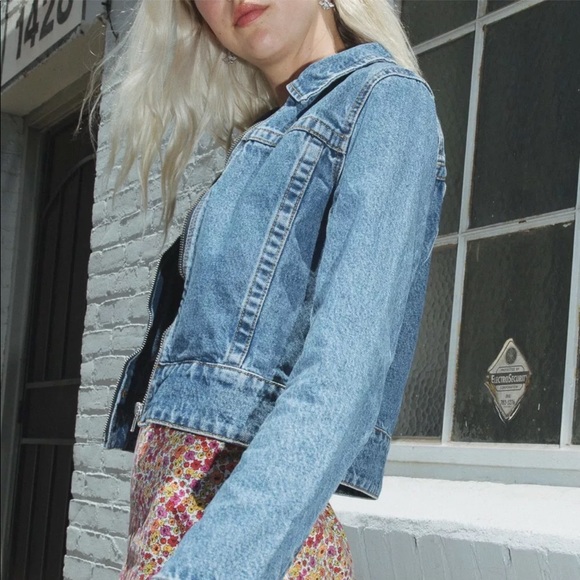 Brandy Melville zip up jean jacket - Picture 2 of 6